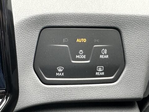 Volkswagen Id.3 Pro Performance 58kWh Life Hatchback 5dr Electric Auto (204 ps) 28