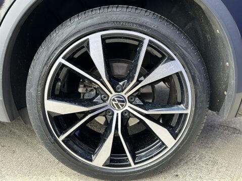 Volkswagen Tiguan 2.0 TDI R-Line SUV 5dr Diesel DSG 4Motion Euro 6 (s/s) (200 ps) 18