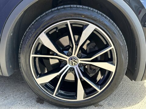 Volkswagen Tiguan 2.0 TDI R-Line SUV 5dr Diesel DSG 4Motion Euro 6 (s/s) (200 ps) 16