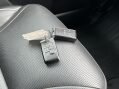 Land Rover Discovery 2.0 SD4 HSE SUV 5dr Diesel Auto 4WD Euro 6 (s/s) (240 ps) 37