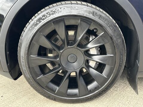 Tesla Model Y (Dual Motor) Long Range SUV 5dr Electric Auto 4WDE (384 bhp) 19
