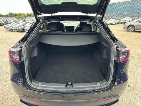 Tesla Model Y (Dual Motor) Long Range SUV 5dr Electric Auto 4WDE (384 bhp) 22