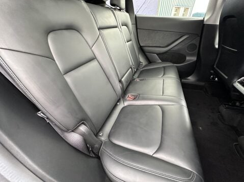 Tesla Model Y (Dual Motor) Long Range SUV 5dr Electric Auto 4WDE (384 bhp) 24