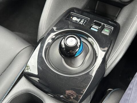 Nissan LEAF 40kWh N-Connecta Hatchback 5dr Electric Auto (150 ps) 38