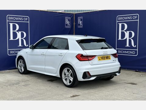 Audi A1 1.0 TFSI 25 S line Sportback 5dr Petrol Manual Euro 6 (s/s) (95 ps) 8