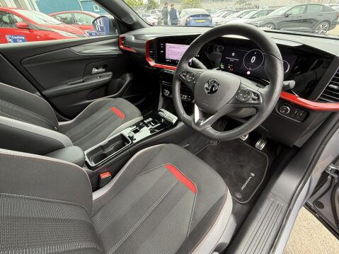 Vauxhall Mokka 50kWh SRi Premium SUV 5dr Electric Auto (136 ps) 3