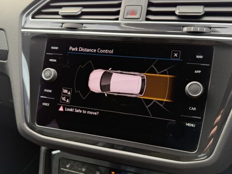 Volkswagen Tiguan 1.5 TSI R-Line SUV 5dr Petrol DSG Euro 6 (s/s) (150 ps) 29