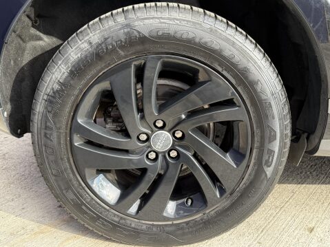 Land Rover Range Rover Evoque 2.0 D200 MHEV R-Dynamic S SUV 5dr Diesel Auto 4WD Euro 6 (s/s) (204 ps) 17