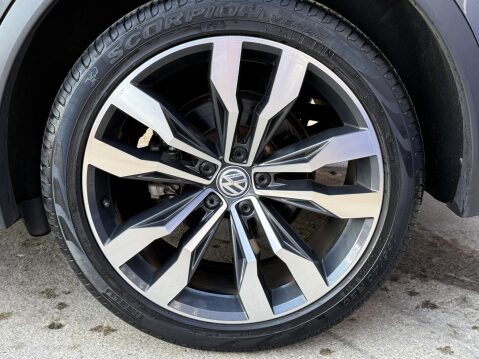 Volkswagen Tiguan 1.5 TSI EVO R-Line Tech SUV 5dr Petrol DSG Euro 6 (s/s) (150 ps) 18