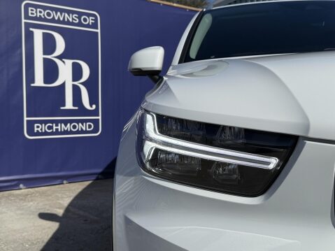 Volvo XC40 1.5 T3 Momentum SUV 5dr Petrol Manual Euro 6 (s/s) (163 ps) 14