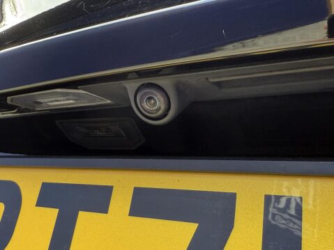 Tesla Model 3 (Dual Motor) Performance Saloon 4dr Electric Auto 4WDE (Performance Upgrade 19