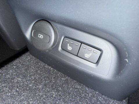 Volvo C40 Twin Recharge 78kWh Ultimate SUV 5dr Electric Auto AWD (408 ps) 24