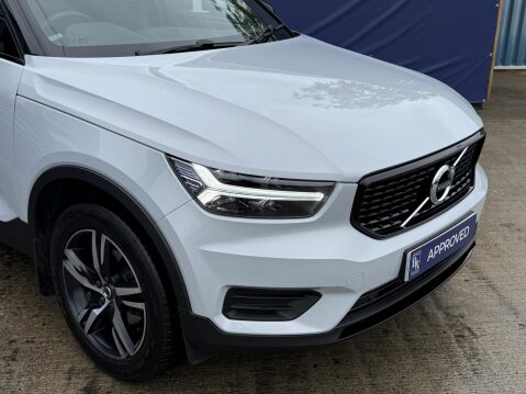 Volvo XC40 1.5 T3 R-Design SUV 5dr Petrol Auto Euro 6 (s/s) (163 ps) 15