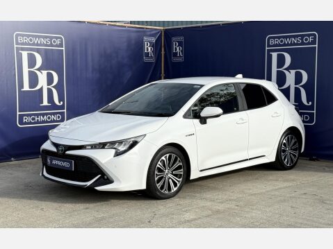 Toyota Corolla 2.0 VVT-h Design Hatchback 5dr Petrol Hybrid CVT Euro 6 (s/s) (184 ps) 11