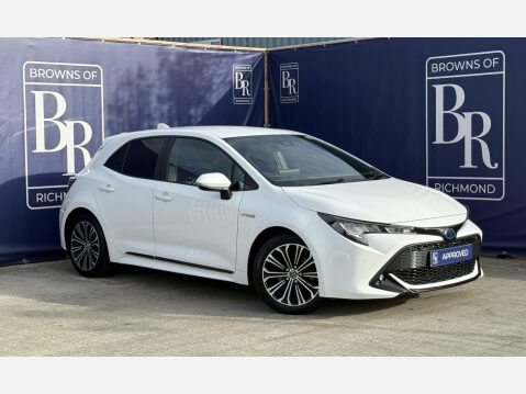 Toyota Corolla 2.0 VVT-h Design Hatchback 5dr Petrol Hybrid CVT Euro 6 (s/s) (184 ps) 1