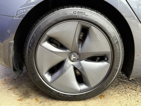 Tesla Model 3 Standard Range Plus Saloon 4dr Electric Auto RWD (241 bhp) 17