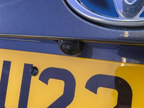 Toyota C-HR 2.0 VVT-h GPF Excel SUV 5dr Petrol Hybrid CVT Euro 6 (s/s) (184 ps) 21