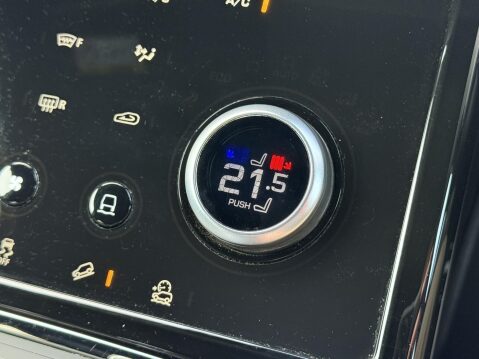 Land Rover Range Rover Evoque 2.0 D200 MHEV R-Dynamic S SUV 5dr Diesel Auto 4WD Euro 6 (s/s) (204 ps) 34