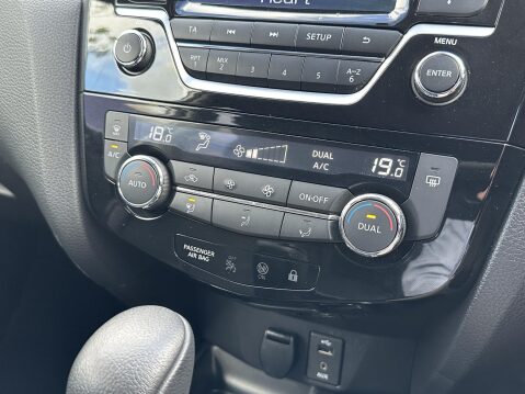 Nissan X-Trail 2.0 dCi Acenta SUV 5dr Diesel XTRON Euro 6 (s/s) (177 ps) 30