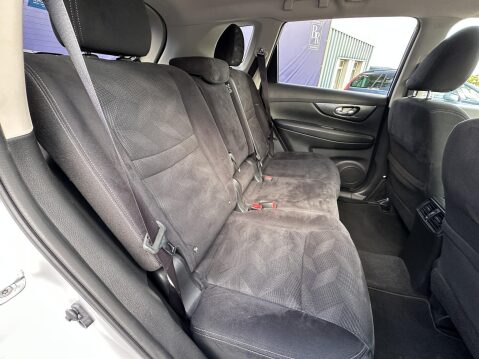 Nissan X-Trail 2.0 dCi Acenta SUV 5dr Diesel XTRON Euro 6 (s/s) (177 ps) 22