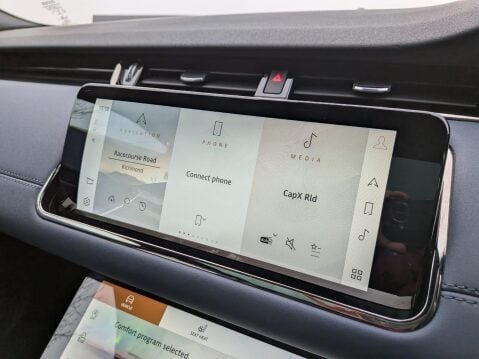 Land Rover Range Rover Evoque 1.5 P300e 12.2kWh R-Dynamic SE SUV 5dr Petrol Plug-in Hybrid Auto 4WD Euro 36