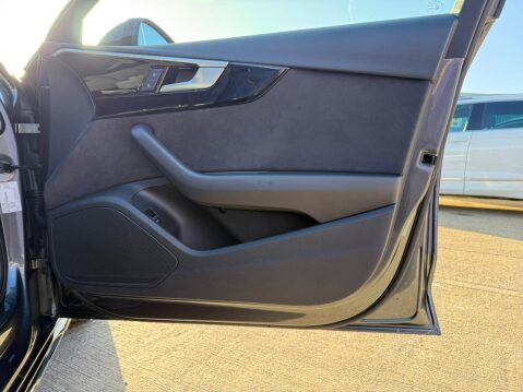 Audi A4 2.0 TFSI 35 Black Edition Estate 5dr Petrol S Tronic Euro 6 (s/s) (150 ps) 30