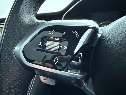 Jaguar F-Pace 2.0 D200 MHEV R-Dynamic HSE SUV 5dr Diesel Auto AWD Euro 6 (s/s) (204 ps) 33