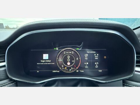 Jaguar F-Pace 2.0 D200 MHEV R-Dynamic HSE SUV 5dr Diesel Auto AWD Euro 6 (s/s) (204 ps) 32