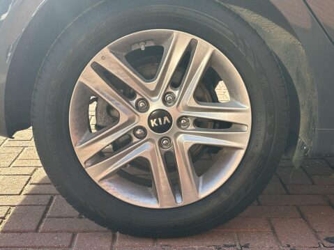 Kia Ceed 1.6 CRDi ECO 2 Euro 6 (s/s) 5dr 13