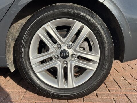 Kia Ceed 1.6 CRDi ECO 2 Euro 6 (s/s) 5dr 12