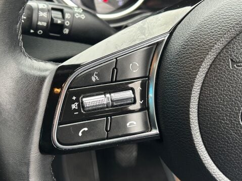 Kia Ceed 1.6 CRDi ECO 2 Euro 6 (s/s) 5dr 26