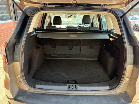 Ford Kuga 1.5 TDCi Titanium Euro 6 (s/s) 5dr 41