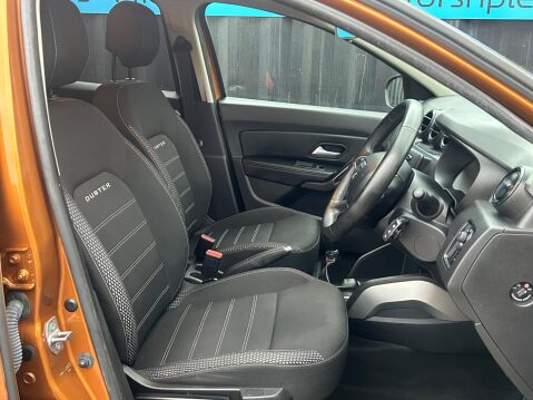 Dacia Duster 1.6 SCe Prestige Euro 6 (s/s) 5dr 9