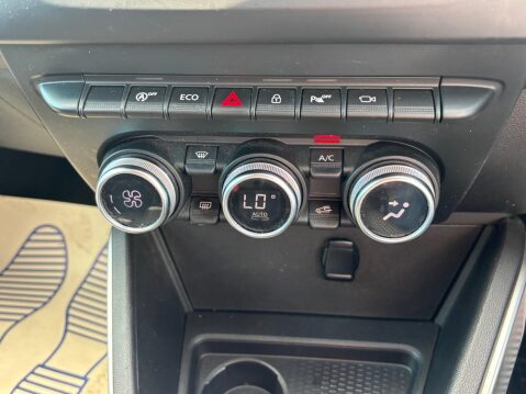 Dacia Duster 1.6 SCe Prestige Euro 6 (s/s) 5dr 54