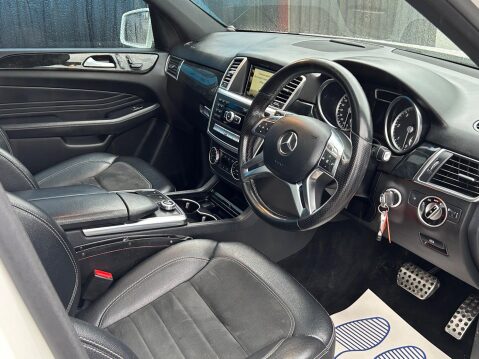 Mercedes-Benz M Class 3.0 ML350 V6 BlueTEC AMG Sport G-Tronic 4WD Euro 6 (s/s) 5dr 9