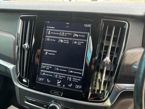 Volvo V90 2.0 D5 PowerPulse Pro Auto AWD Euro 6 (s/s) 5dr 22