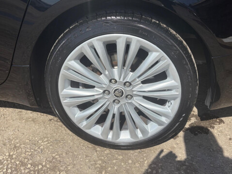 Jaguar XF 2.2d Portfolio Auto Euro 5 (s/s) 4dr 7