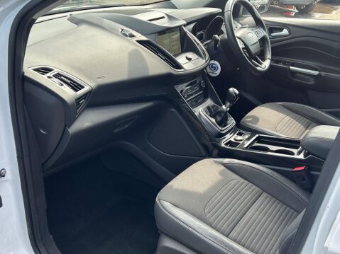 Ford Kuga 1.5 TDCi Titanium Euro 6 (s/s) 5dr 12