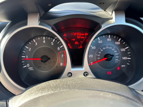 Nissan Juke 1.2 DIG-T N-Connecta Euro 6 (s/s) 5dr 31