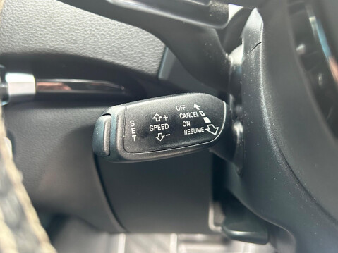 Audi S3 2.0 TFSI S Tronic quattro Euro 6 (s/s) 4dr (Nav) 22