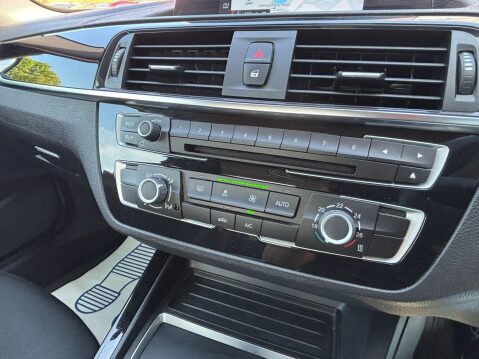 BMW 2 Series 2.0 218d Sport Euro 6 (s/s) 2dr 24