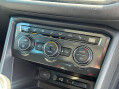 Volkswagen Tiguan 2.0 TDI SEL Euro 6 (s/s) 5dr 27