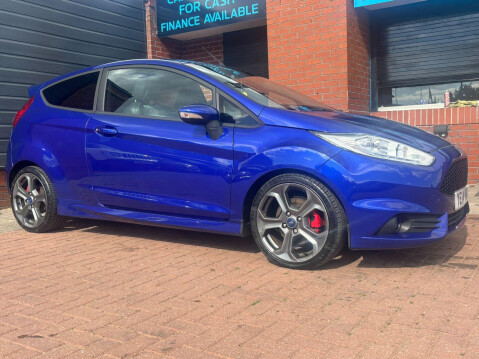Ford Fiesta 1.6T EcoBoost ST-3 Euro 5 (s/s) 3dr 8
