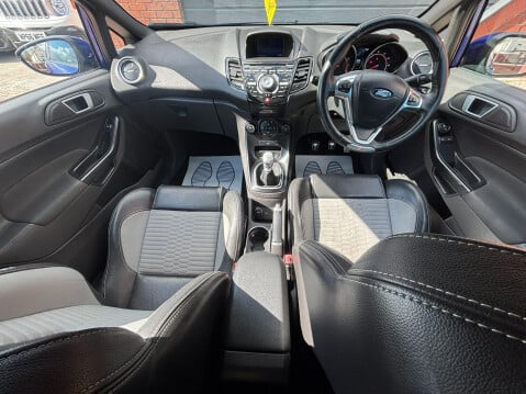 Ford Fiesta 1.6T EcoBoost ST-3 Euro 5 (s/s) 3dr 19