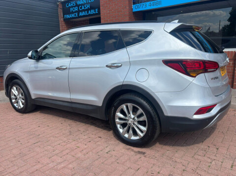 Hyundai SANTA FE 2.2 CRDi Blue Drive Premium Auto 4WD Euro 6 (s/s) 5dr (7 Seat) 11