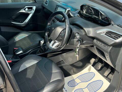 Peugeot 2008 1.2 PureTech Allure Premium Euro 6 (s/s) 5dr 8