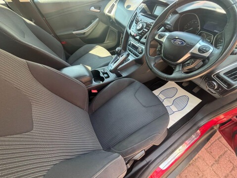 Ford Focus 1.6T EcoBoost Titanium Euro 5 (s/s) 5dr 31