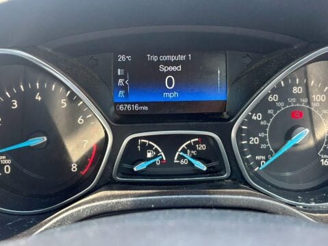 Ford Focus 1.0T EcoBoost ST-Line Euro 6 (s/s) 5dr 39