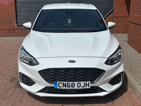 Ford Focus 1.0T EcoBoost ST-Line X Euro 6 (s/s) 5dr 9