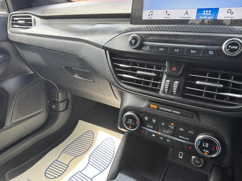 Ford Focus 1.0T EcoBoost ST-Line X Euro 6 (s/s) 5dr 22